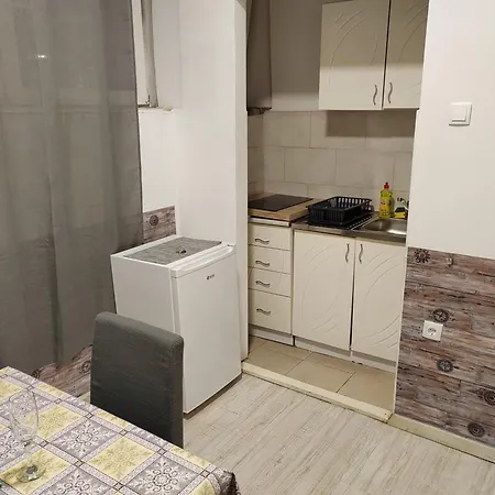 Square 1 Apartman